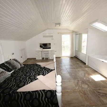 Villa Dream, Bespoke, Modern Detached Dalyan